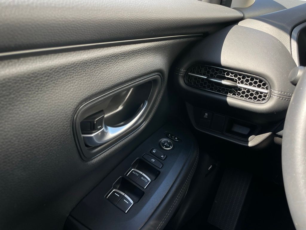 2025 Honda HR-V EX-L 22