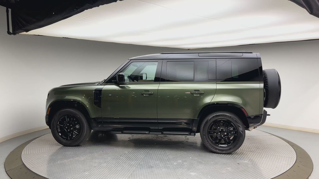 Thumbnail: 2026 Land Rover Defender - 5