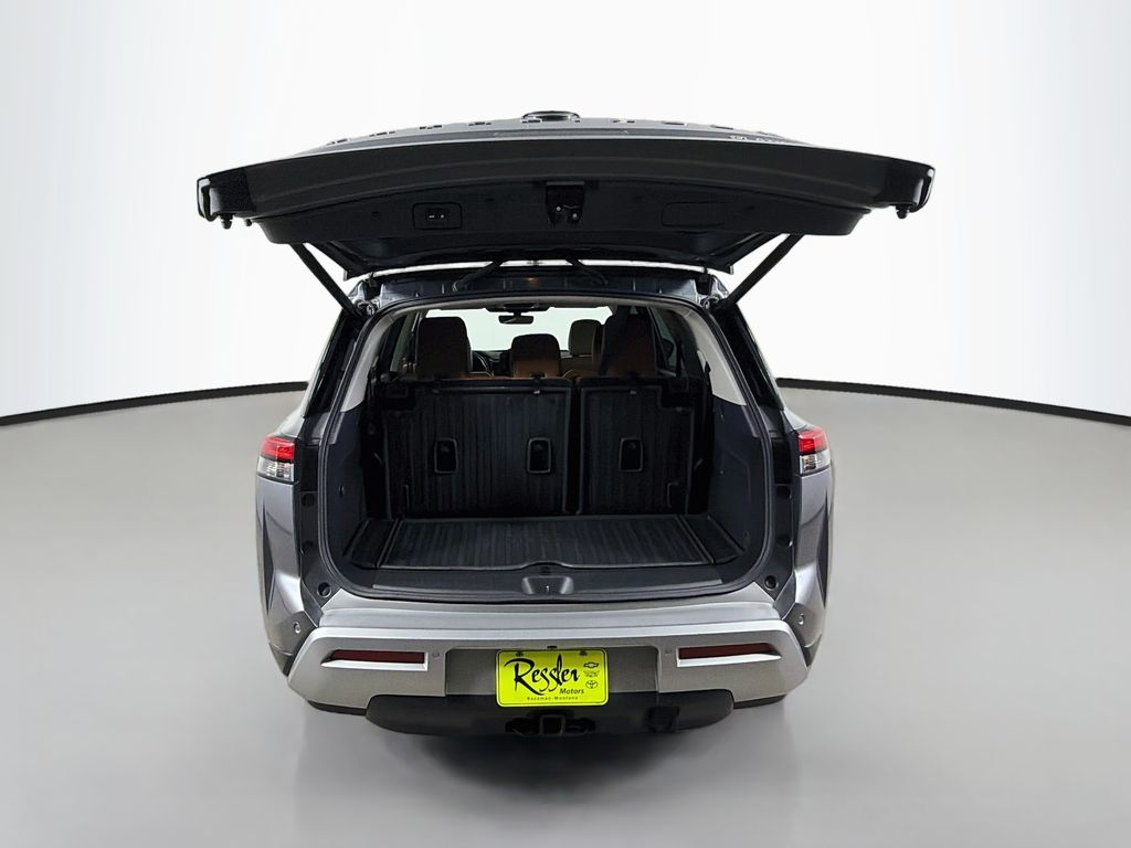 Used 2023 Nissan Pathfinder SUV