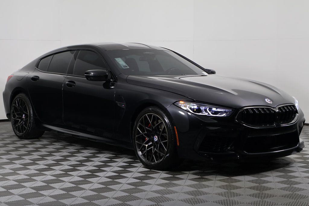 Thumbnail: 2023 BMW M8 - 3