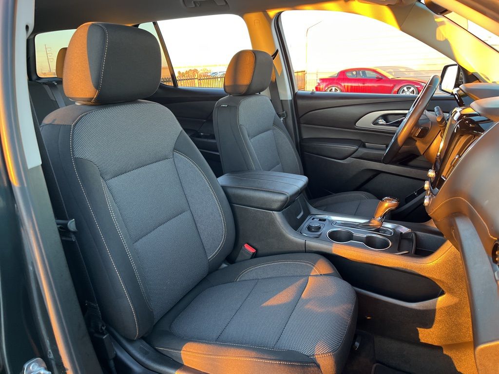 Thumbnail: 2020 Chevrolet Traverse - 29