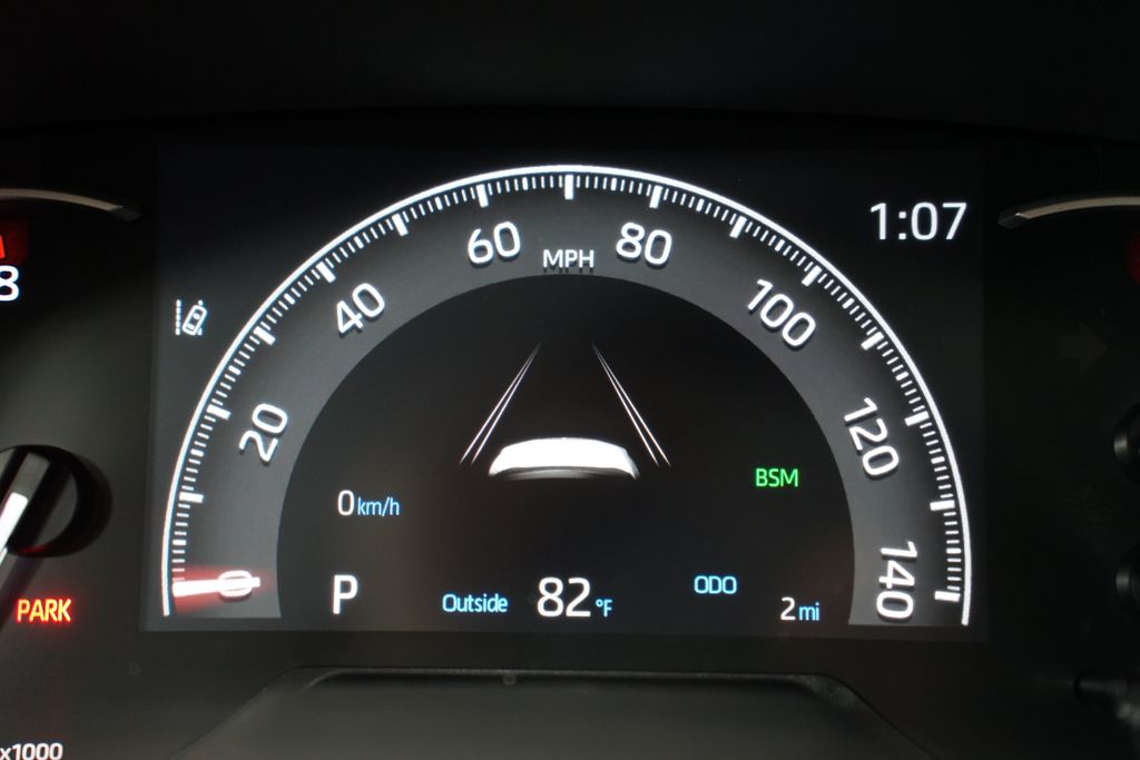 2025 Toyota RAV4 XLE 16