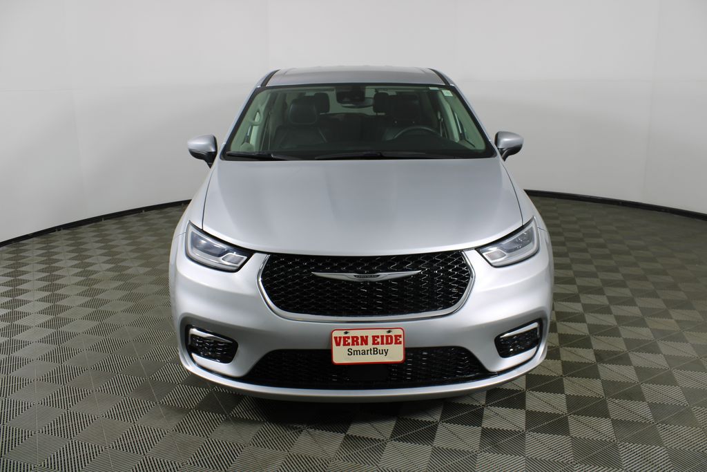 Used 2023 Chrysler Pacifica for sale in 