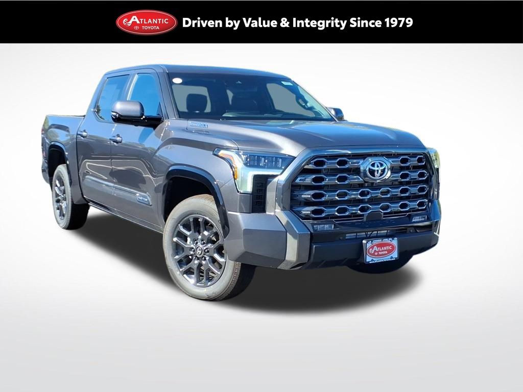 2026 Toyota Tundra Platinum's photo