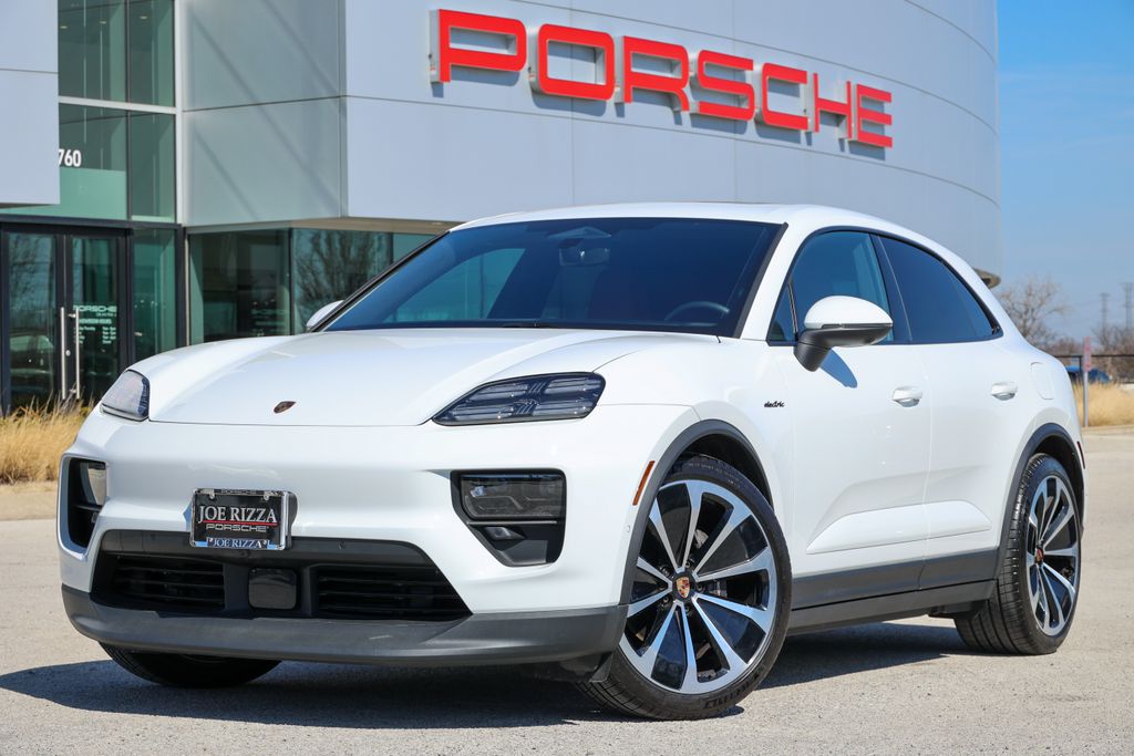 2025 Porsche Macan AWD