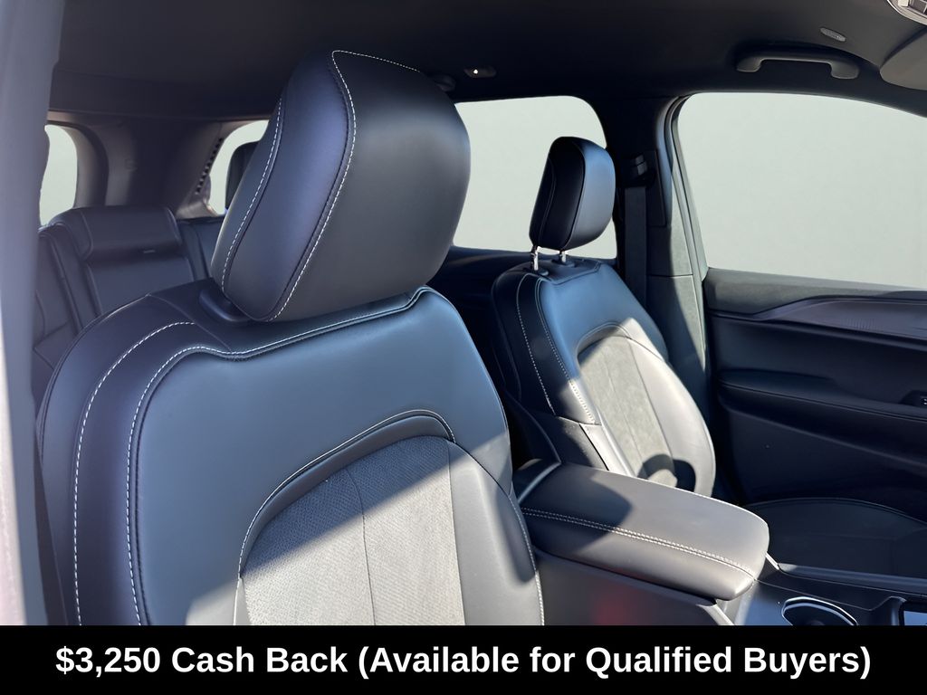 New Car 2025 Jeep Grand Cherokee  For Sale Under $40,000 In Austin, Texas