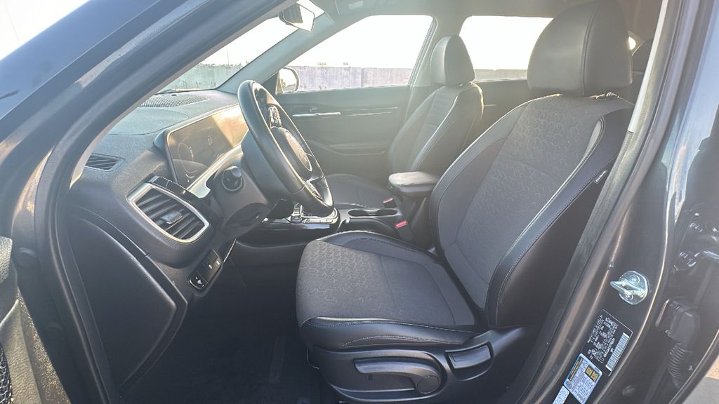 2025 Kia Seltos S Gray at Shottenkirk Kia Fort Bend