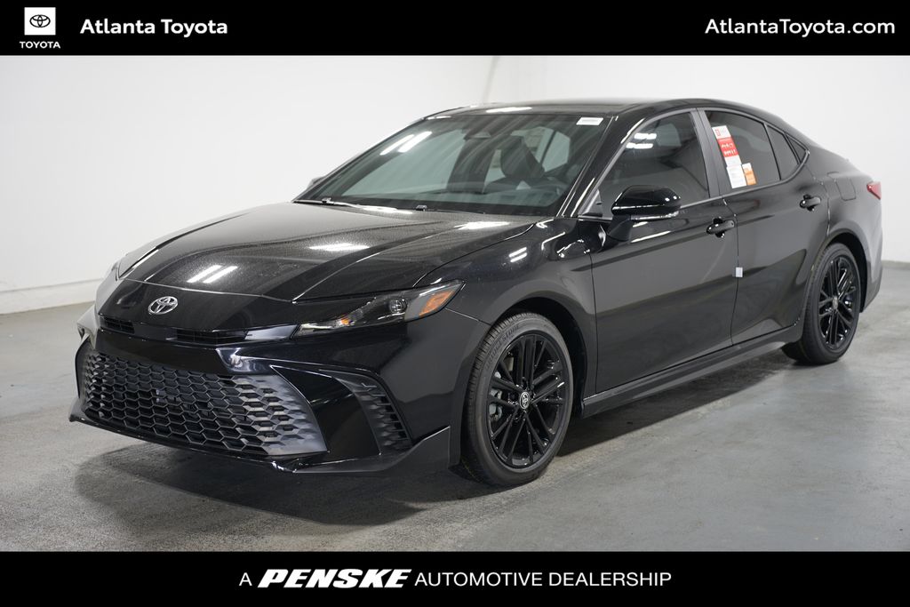 2025 Toyota Camry SE Hero Image