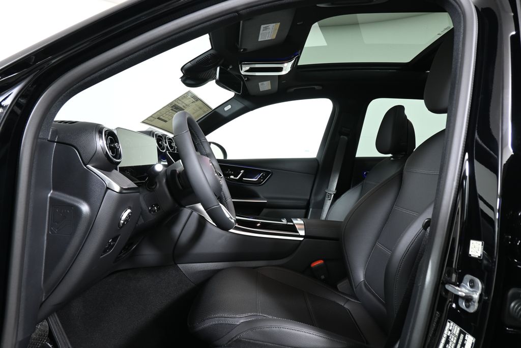 Thumbnail: 2026 Mercedes-Benz GLC - 3