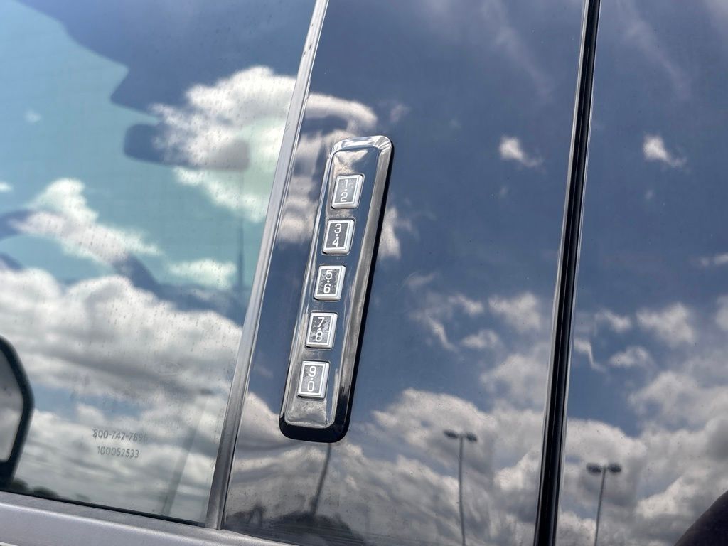 Used 2021 Ford F-250SD Truck
