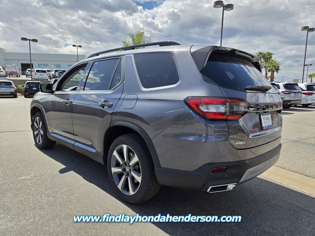 2025 Honda Pilot Touring photo