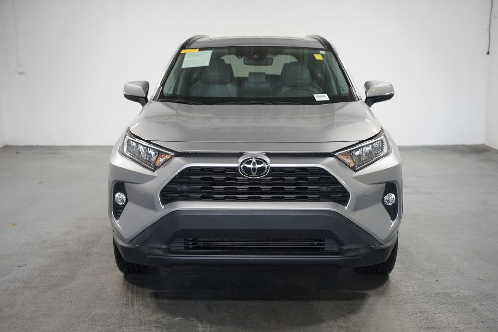 2021 Toyota RAV4 XLE Premium 2