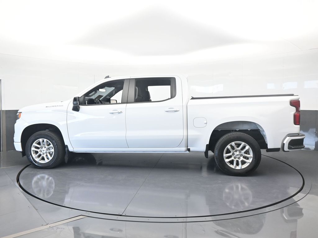 Used 2023 Summit White Chevrolet RST image 3