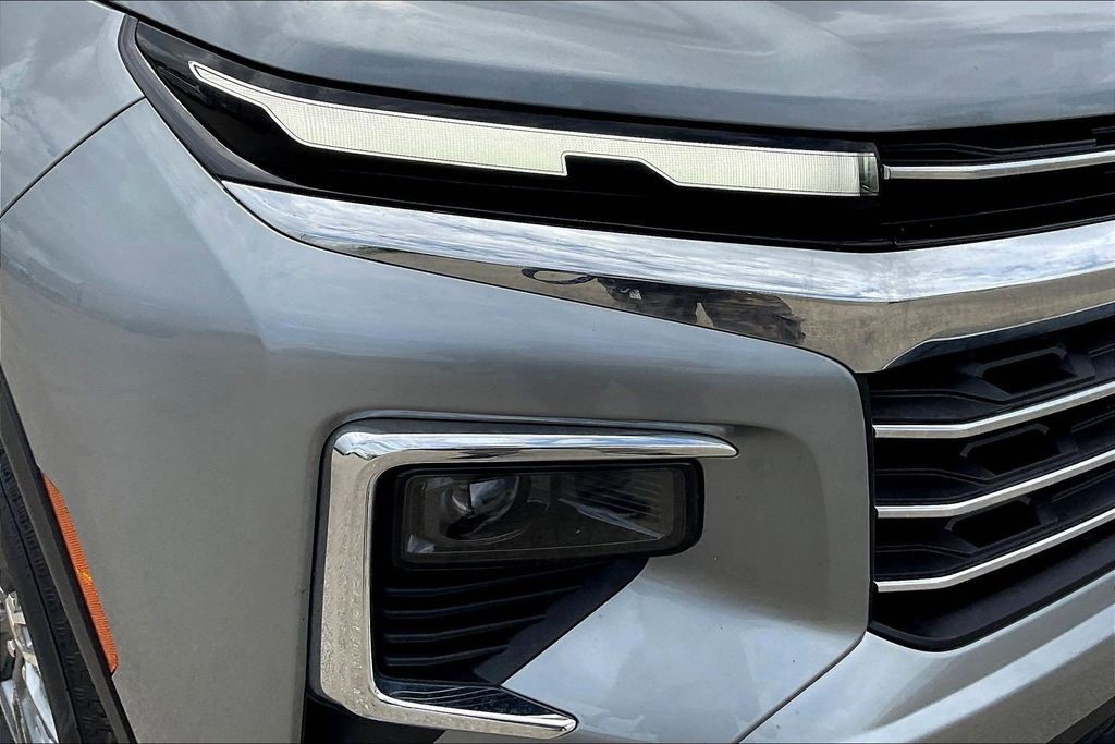 Used 2025 Chevrolet Traverse LT 4D Sport Utility