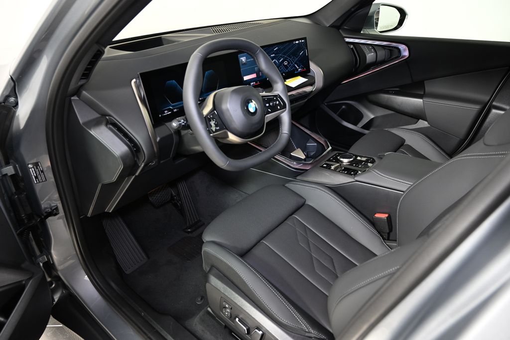 Thumbnail: 2025 BMW X3 - 15