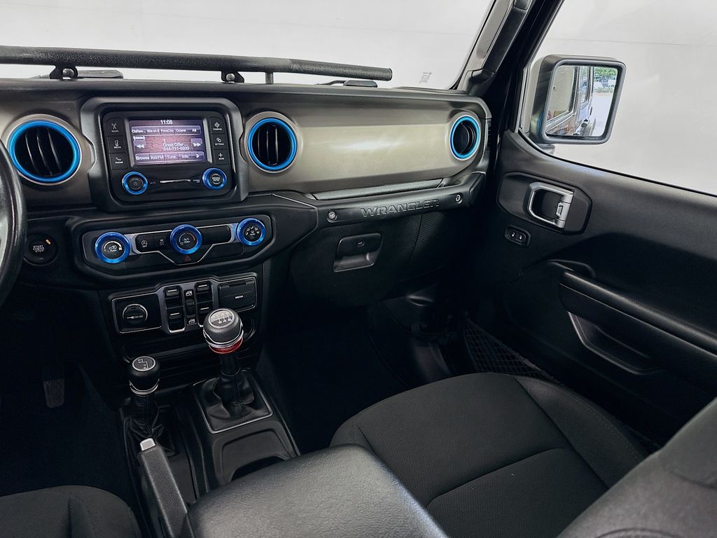 Thumbnail: 2020 Jeep Wrangler - 22