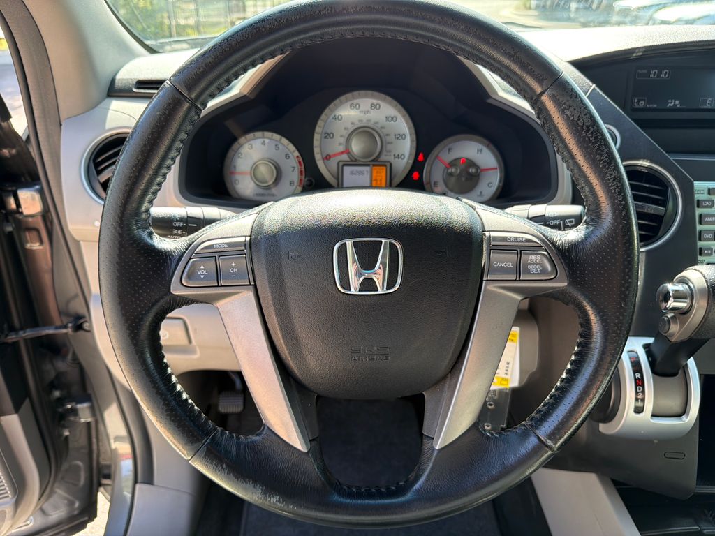 Used 2010  Honda EX-L image 22