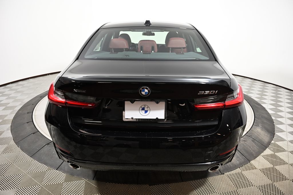Thumbnail: 2025 BMW 3 Series - 4