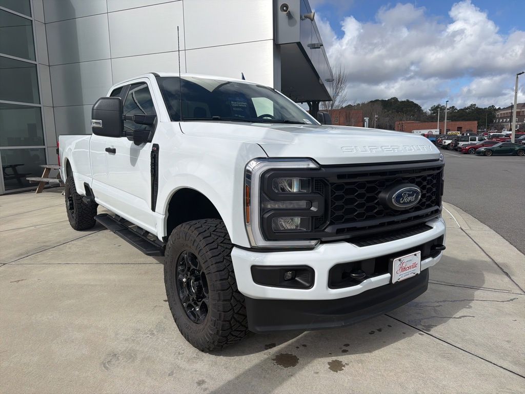 2025 Ford F-350 Super Duty XL