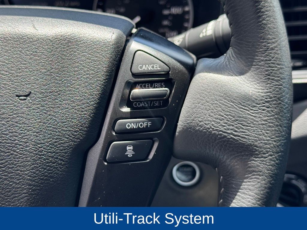 2024 Nissan Frontier Crew Cab SV 4x4
