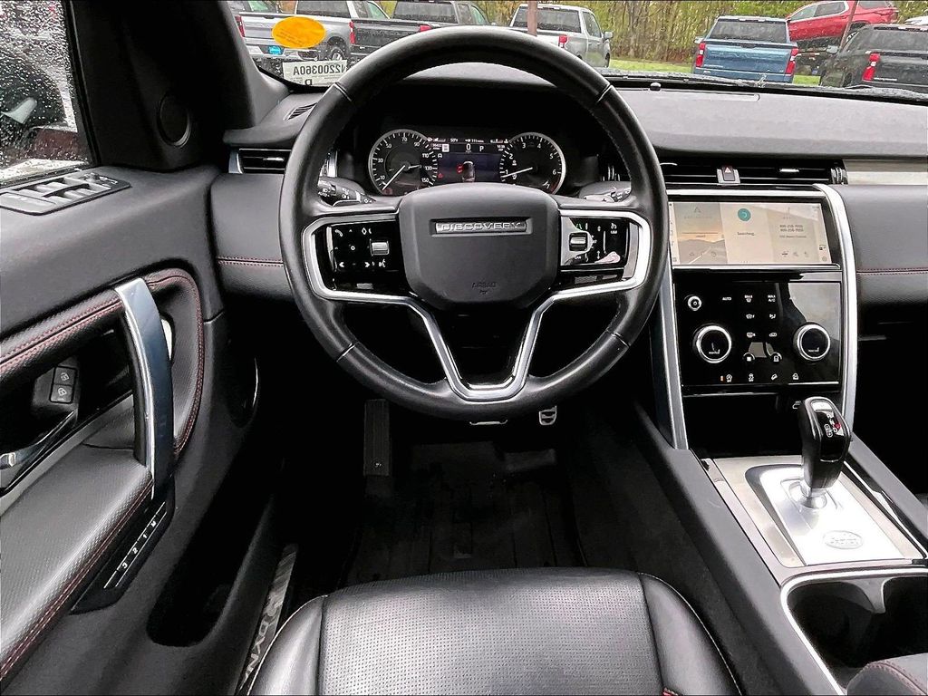 2023 Land Rover Discovery Sport — photo 16