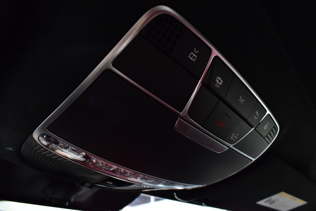 Thumbnail: 2019 Mercedes-Benz S-Class - 32