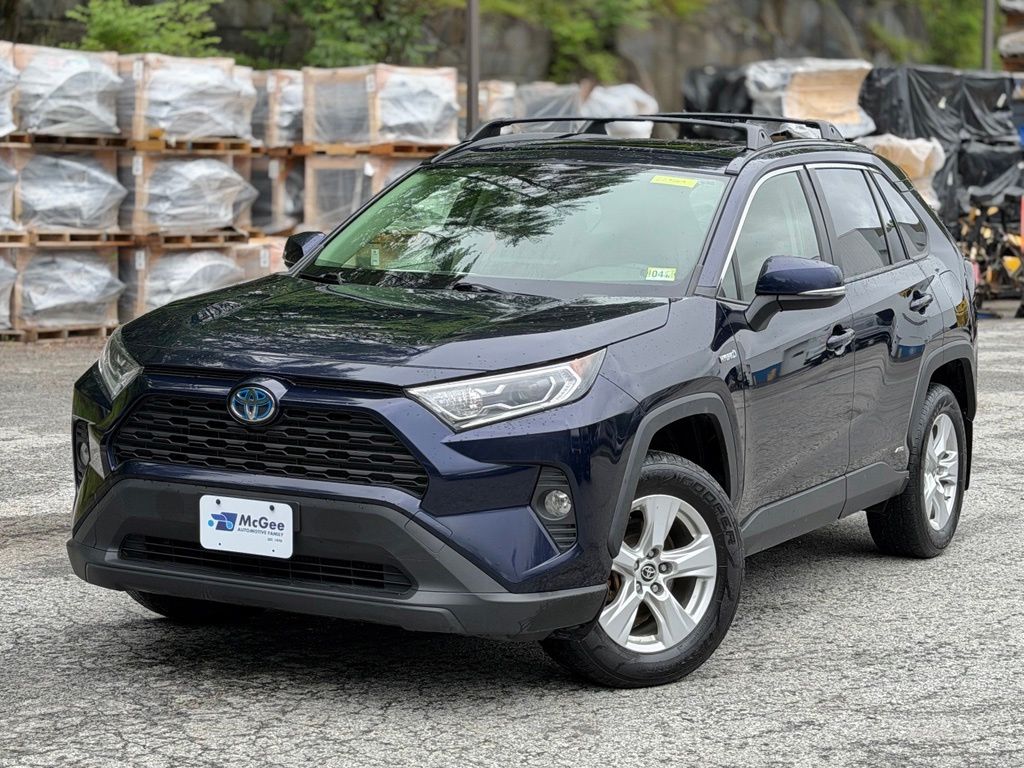  2019 Toyota RAV4 Hybrid XLE AWD   