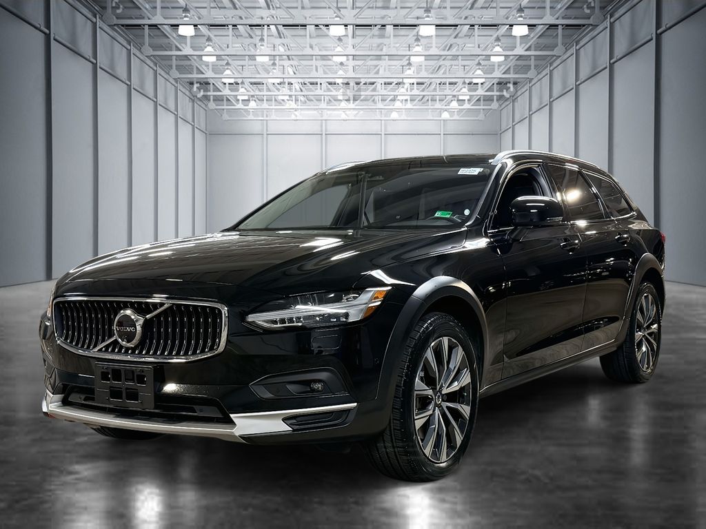 2024 Volvo V90 Cross Country B6 Plus AWD