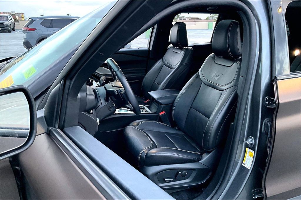 Used 2023 Gray Ford ST image 27