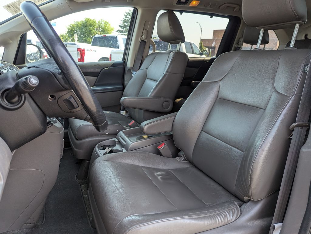 2016 Honda Odyssey EX-L 25