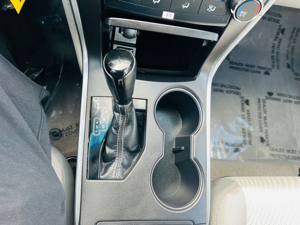 Thumbnail: 2017 Toyota Camry - 28