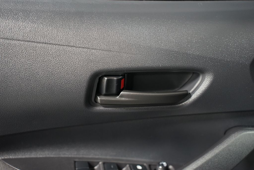 2024 Toyota Corolla LE 29