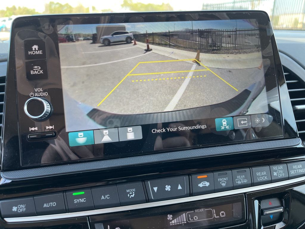 Thumbnail: 2026 Honda Odyssey - 25