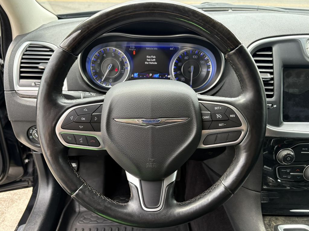 2017 Chrysler 300 C