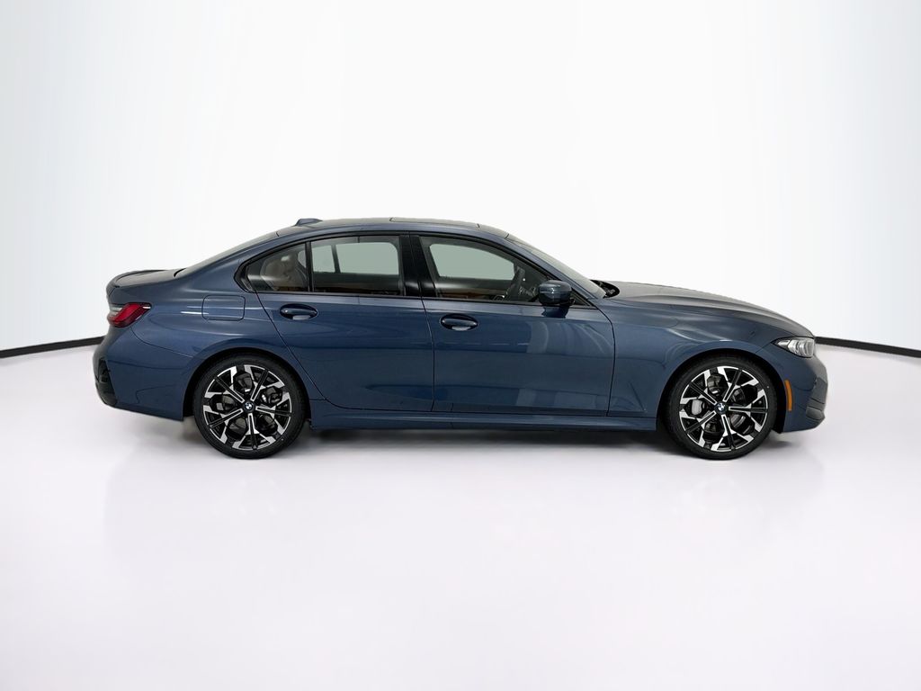 Thumbnail: 2026 BMW 3 Series - 4