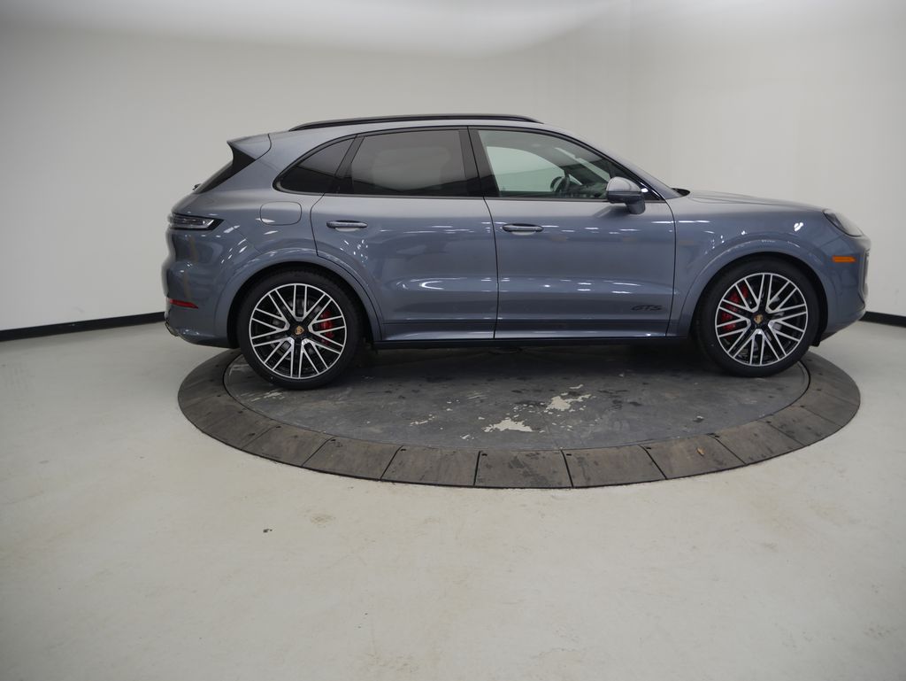 Thumbnail: 2026 Porsche Cayenne - 8