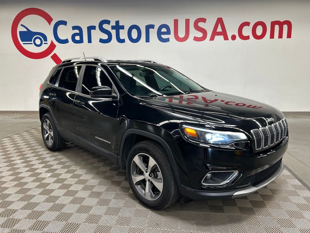 Diamond Black Crystal Pearlcoat 2019 Jeep Cherokee Limited 4WD SUV / Crossover Four-Wheel Drive 9-Speed Automatic