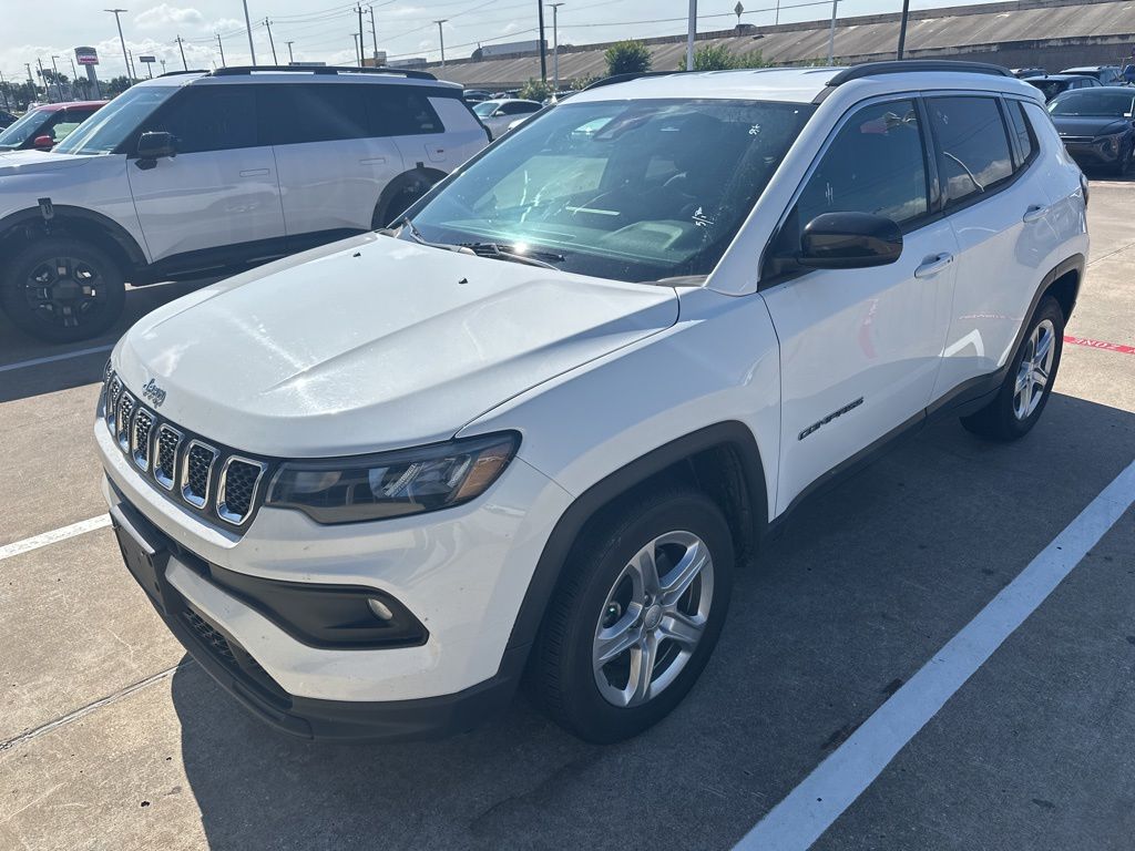2024 Jeep Compass Latitude White/off-white at Bayshore Chrysler Jeep Dodge Ram