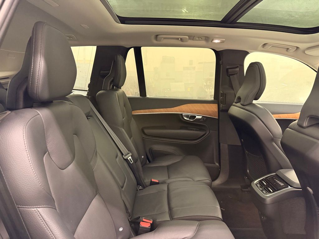 Thumbnail: 2024 Volvo XC90 - 26