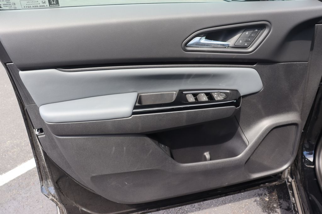 Thumbnail: 2026 Honda Prologue - 29