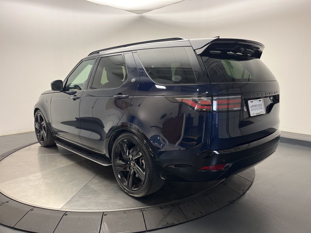 Thumbnail: 2023 Land Rover Discovery - 3