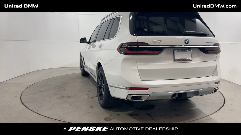 2025 BMW X7 xDrive40i 7