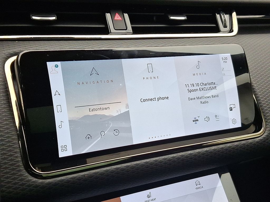 Thumbnail: 2022 Land Rover Range Rover Evoque - 24