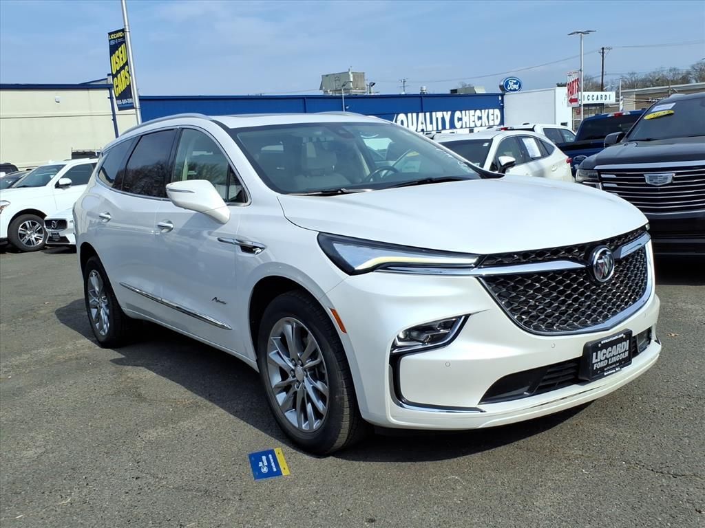 White Frost Tricoat 2022 Buick Enclave Avenir AWD SUV / Crossover Four-Wheel Drive 9-Speed Automatic
