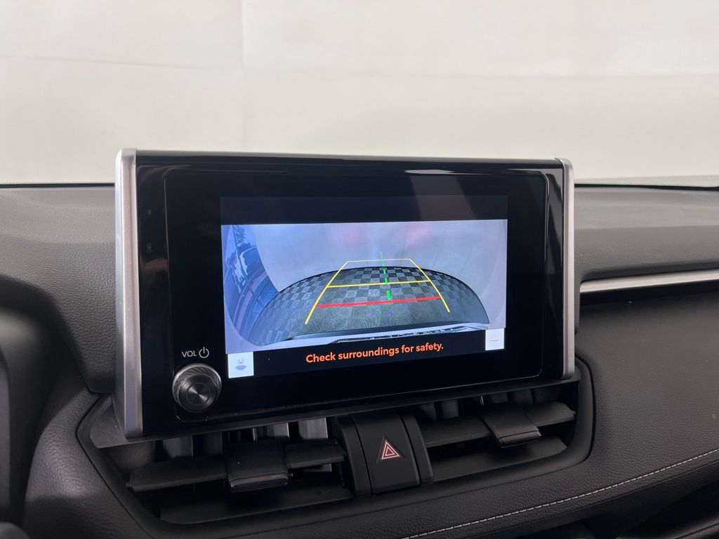Thumbnail: 2023 Toyota RAV4 - 32