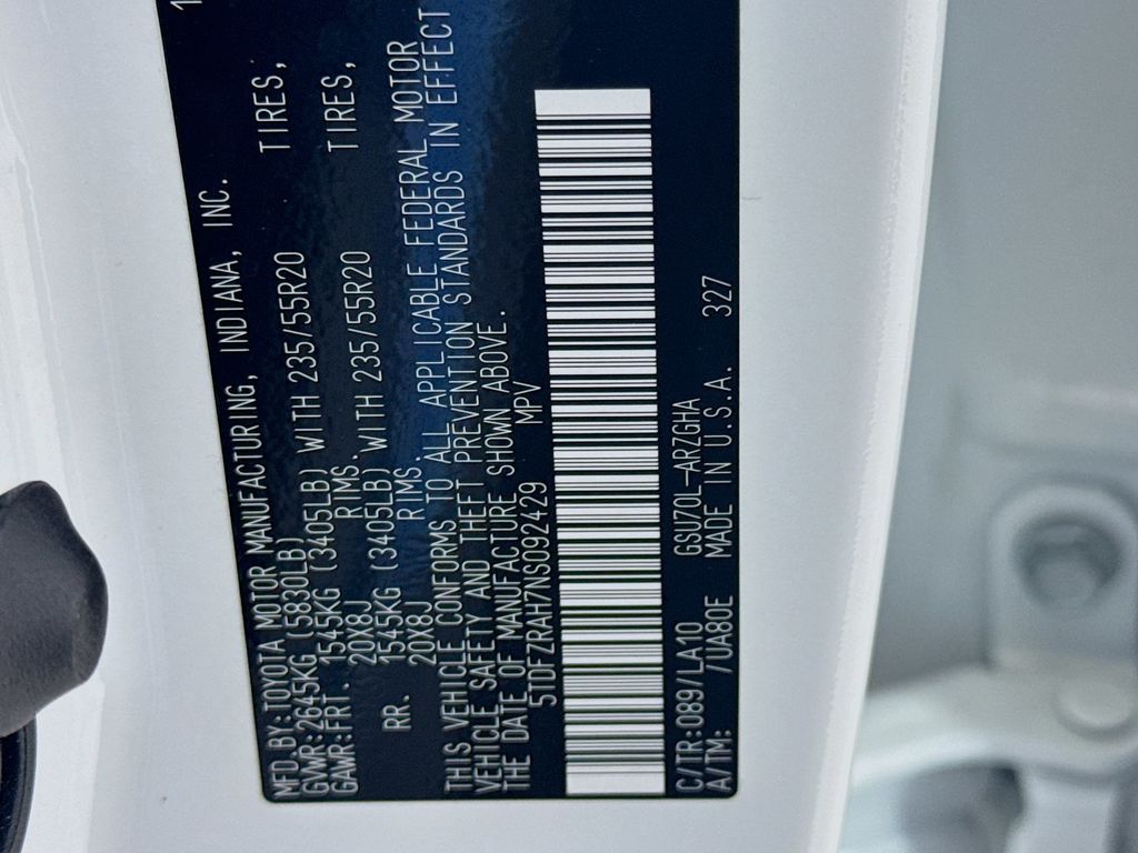 Used Car 2022 Toyota Highlander  Platinum For Sale Under $50,000 In Austin, Texas