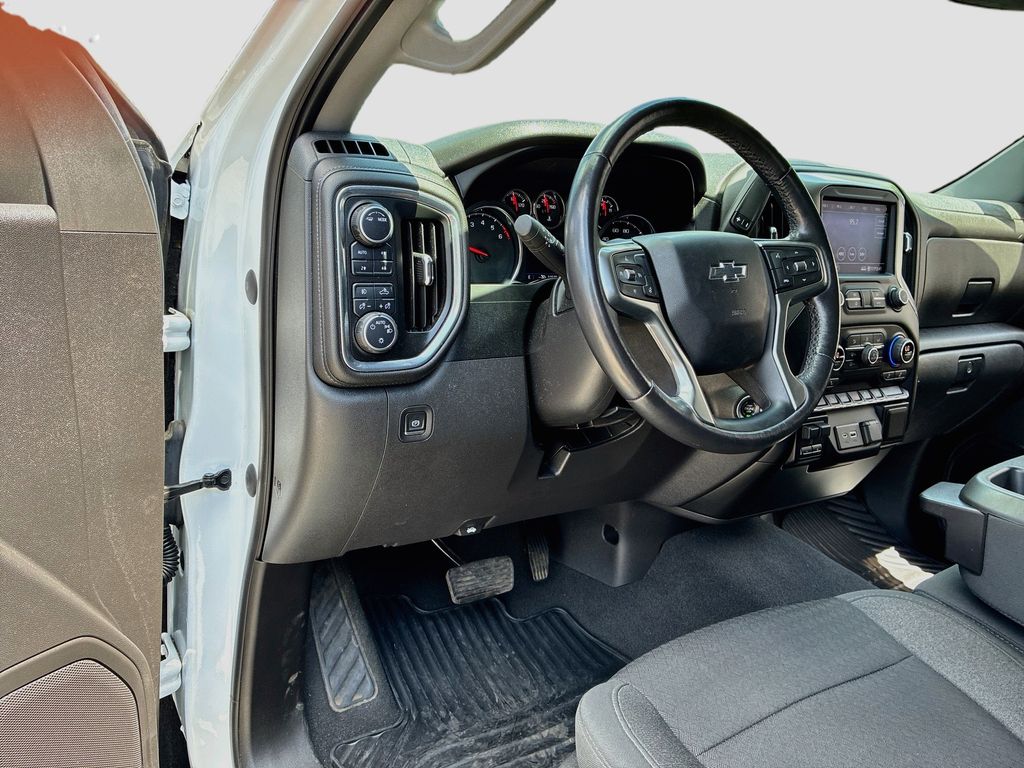 Used 2021 White Chevrolet RST image 10