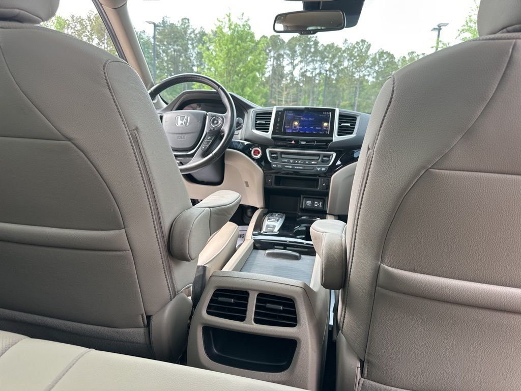 2020 Deep Scarlet Pearl Honda Ridgeline RTL-E AWD Truck