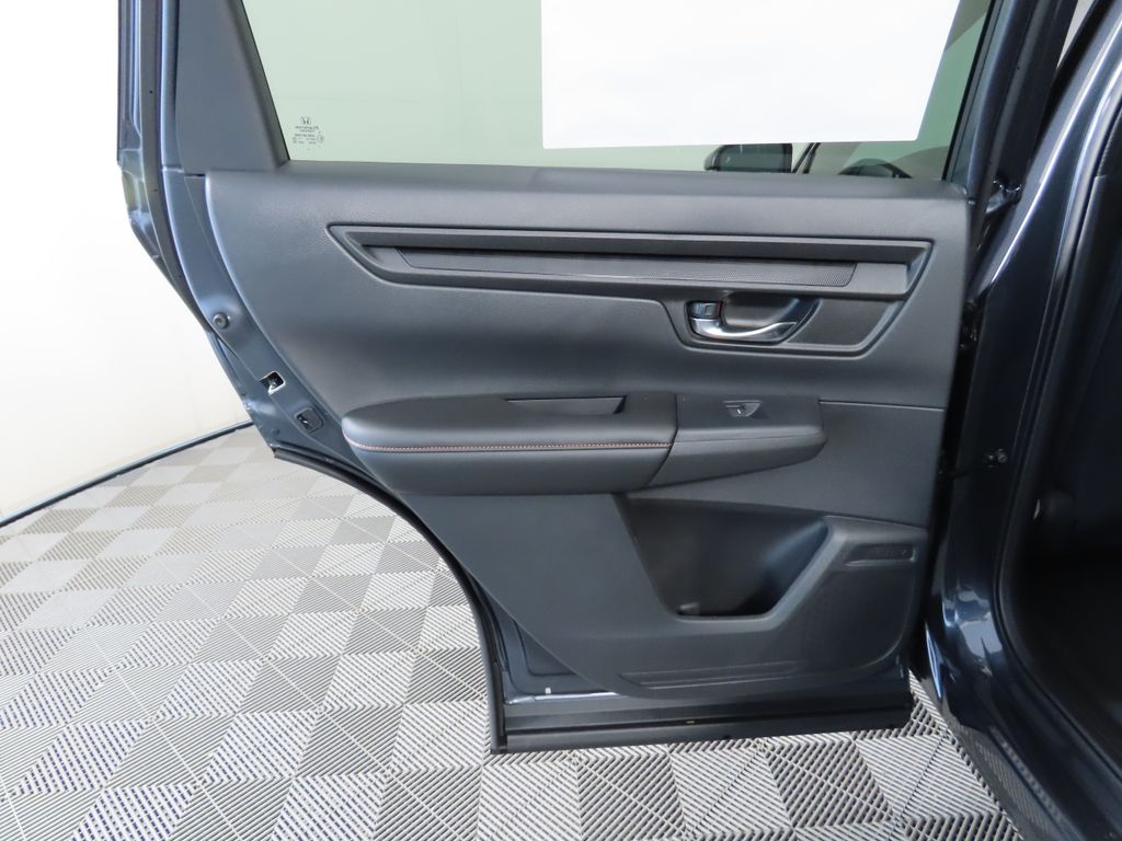 2025 Honda CR-V Sport 26