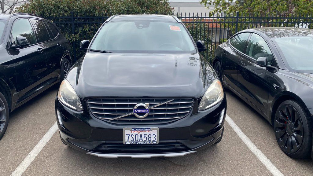 Thumbnail: 2016 Volvo XC60 - 2